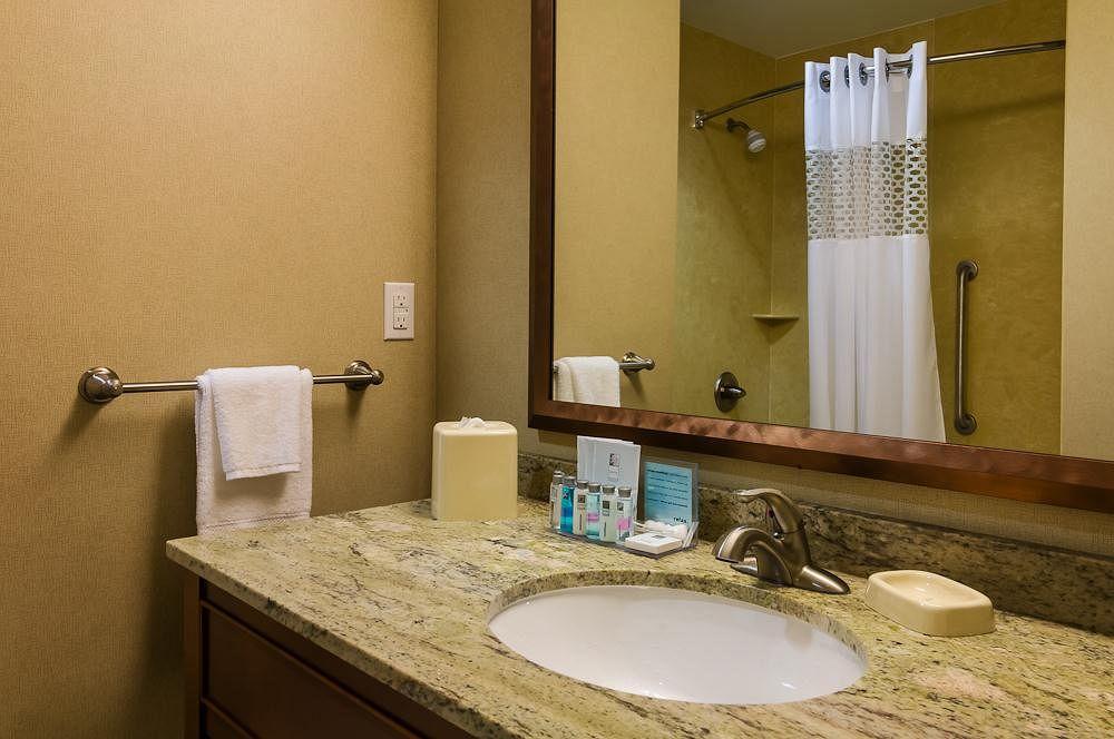 Hampton Inn And Suites Салем Екстериор снимка