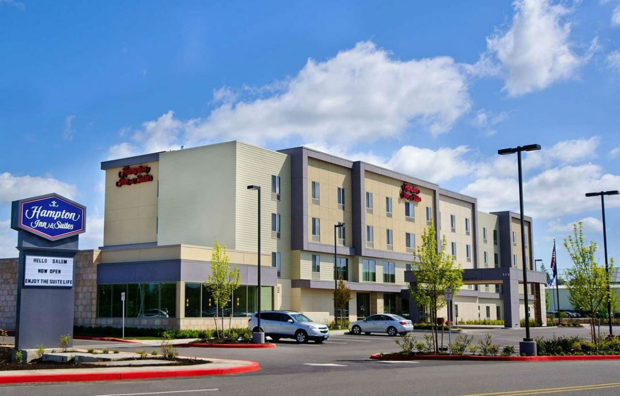Hampton Inn And Suites Салем Екстериор снимка